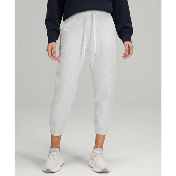 LULULEMON Women's Scuba High-Rise Cropped Jogger Size 10 In Light Grey - Picture 3 of 11
